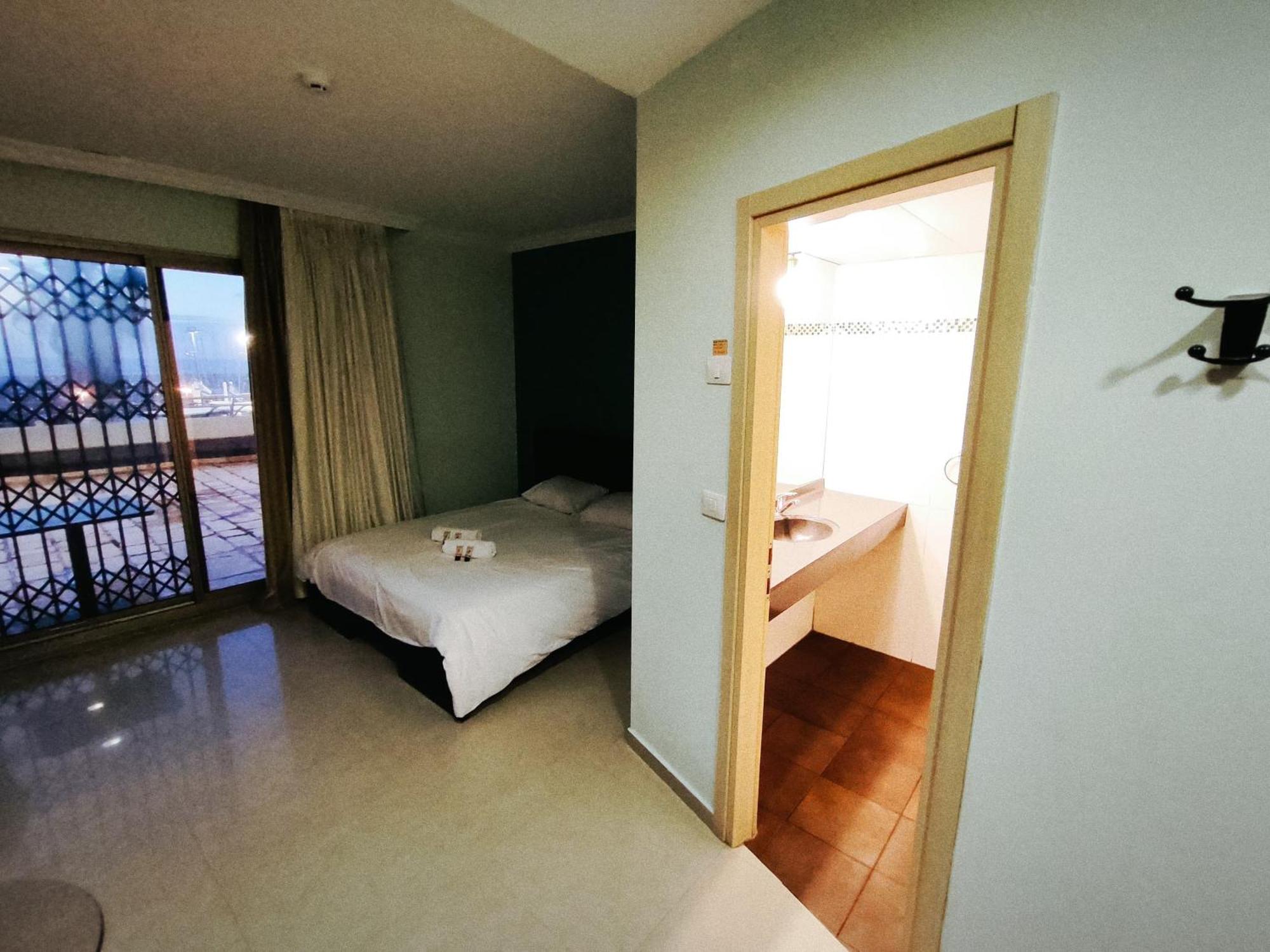 تل أبيب Marina Beach Hotel المظهر الخارجي الصورة
