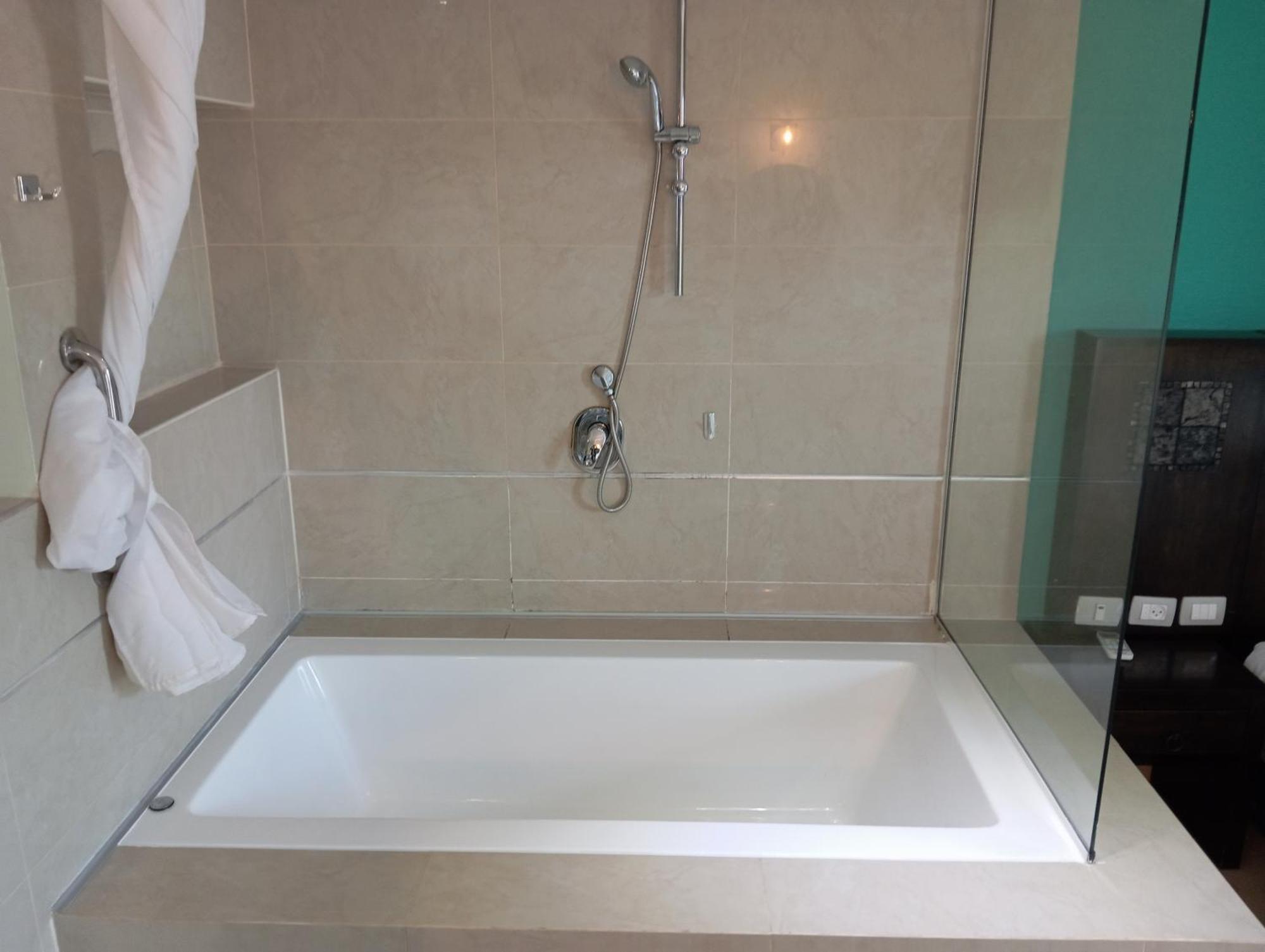 تل أبيب Marina Beach Hotel المظهر الخارجي الصورة