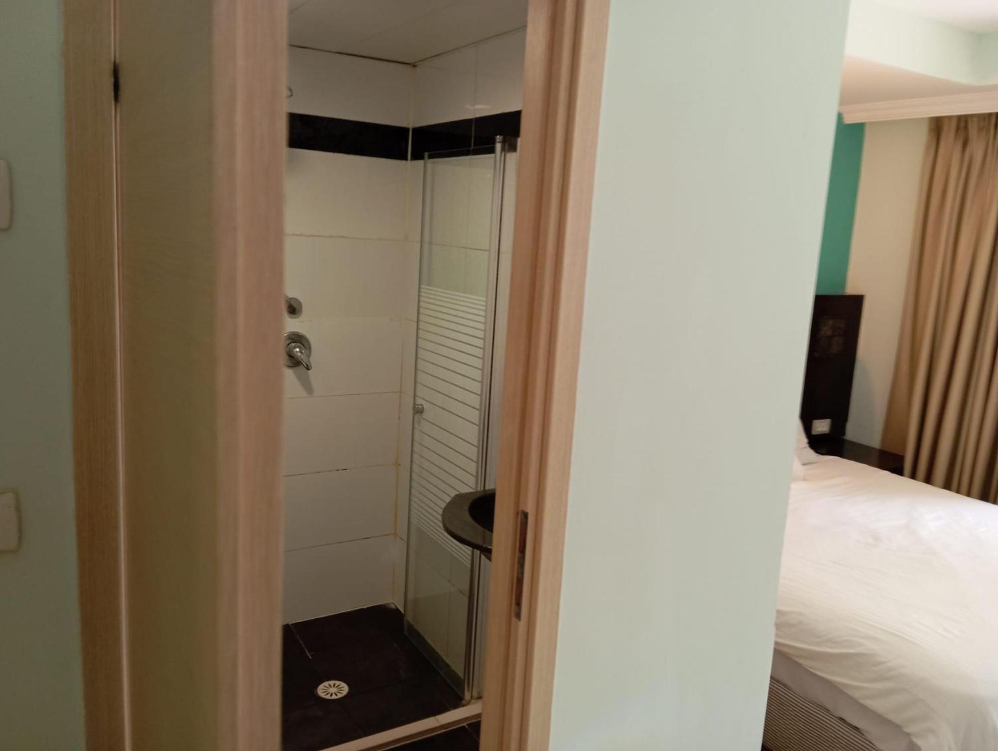 تل أبيب Marina Beach Hotel المظهر الخارجي الصورة